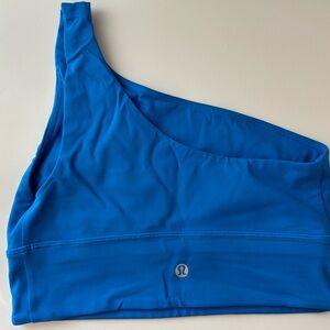 LULULEMON Asymmetrical Bra Size 6 Color Poolside 🩵